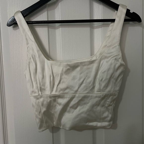 Aritzia tops - Picture 3 of 6